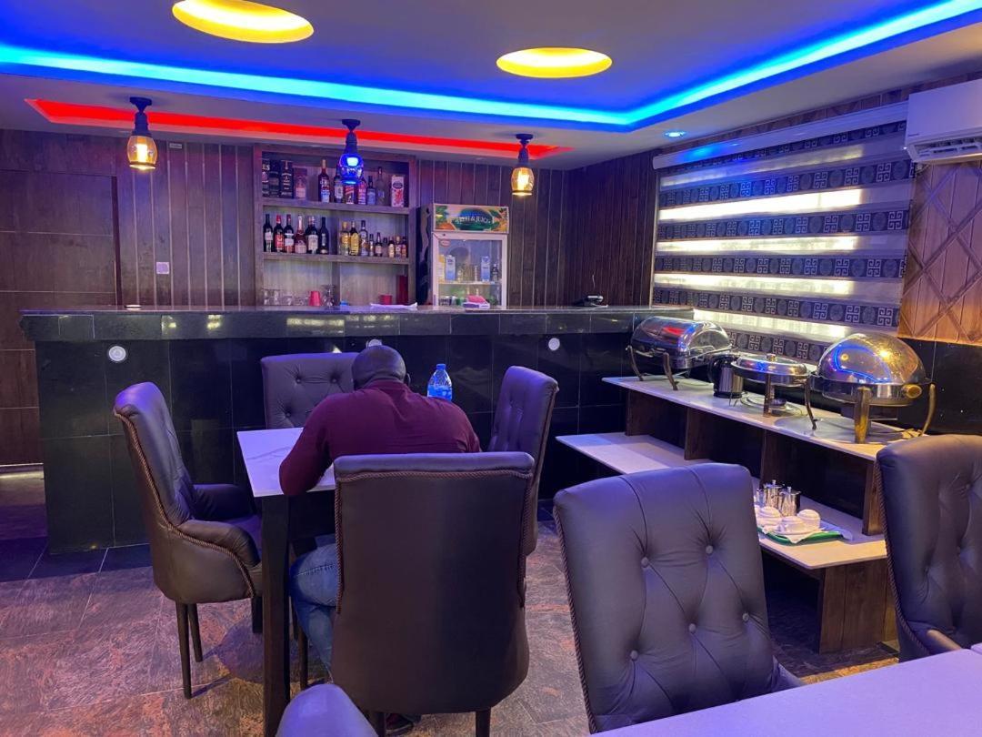 Presken Hotel @Villa Ikeja Eksteriør billede