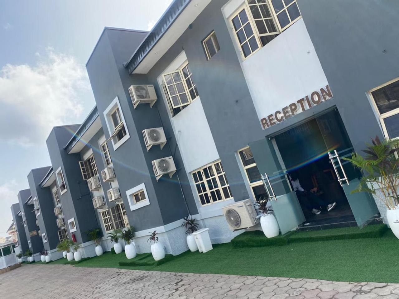 Presken Hotel @Villa Ikeja Eksteriør billede