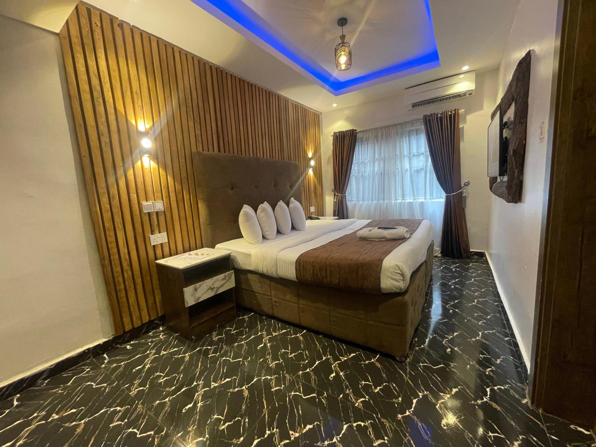 Presken Hotel @Villa Ikeja Eksteriør billede